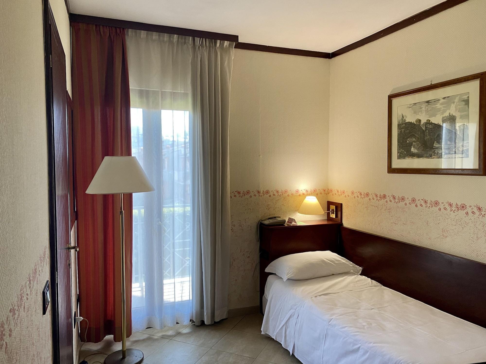 Park Hotel Imperatore Adriano Tivoli Exterior foto